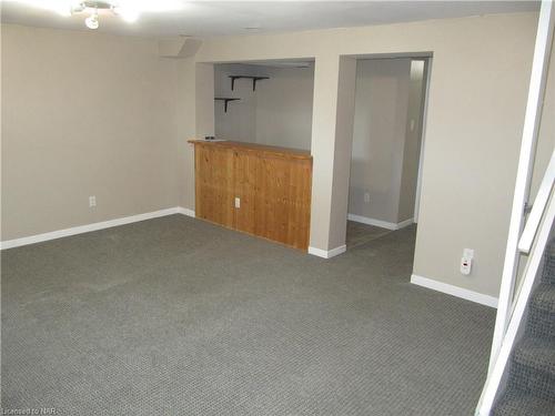 2 Black Knight Road, St. Catharines, ON - Indoor Photo Showing Other Room