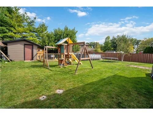 6896 Cumberland Court, Niagara Falls, ON - Outdoor