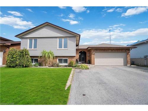 6896 Cumberland Court, Niagara Falls, ON - Outdoor With Facade