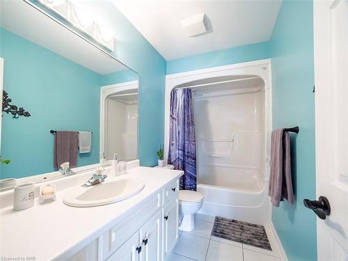 4 Mariner'S Lane, Crystal Beach, ON - Indoor Photo Showing Bathroom