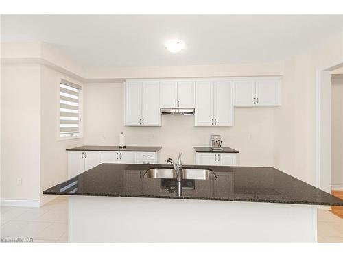 3407 Sixth Line Line, Oakville, ON - Indoor Photo Showing Kitchen With Double Sink