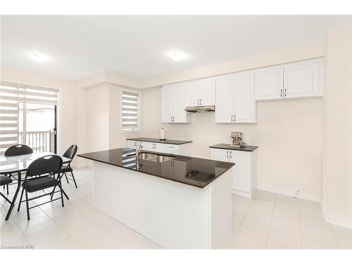 3407 Sixth Line Line, Oakville, ON - Indoor Photo Showing Kitchen With Double Sink