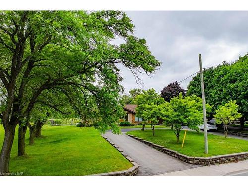 6378 Mountain Road, Niagara Falls, ON - Outdoor