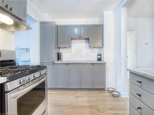 92 Delhi Street, Port Colborne, ON - Indoor Photo Showing Kitchen