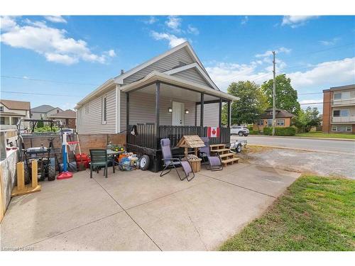 47 Cunningham Street, Thorold, ON - Outdoor