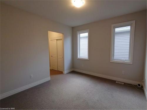 4377 Willick Road, Niagara Falls, ON - Indoor Photo Showing Other Room