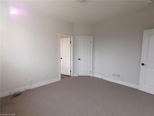 4377 Willick Road, Niagara Falls, ON - Indoor Photo Showing Other Room