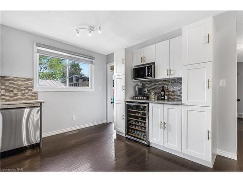 50 Bunting Road, St. Catharines, ON - Indoor Photo Showing Kitchen