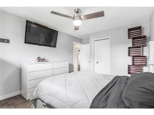 50 Bunting Road, St. Catharines, ON - Indoor Photo Showing Bedroom