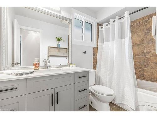 50 Bunting Road, St. Catharines, ON - Indoor Photo Showing Bathroom