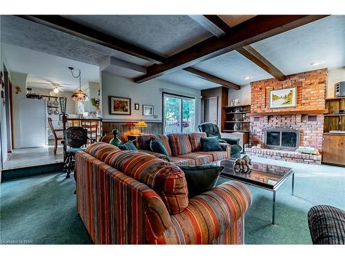 48 Prince Charles Drive, St. Catharines, ON - Indoor Photo Showing Living Room With Fireplace