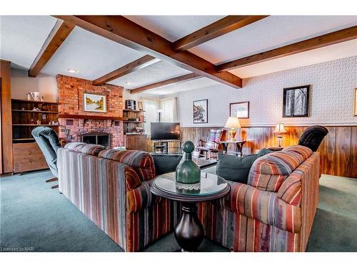 48 Prince Charles Drive, St. Catharines, ON - Indoor Photo Showing Living Room With Fireplace