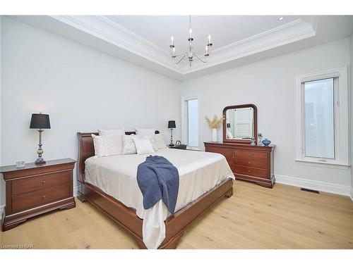 107 Millpond Road, Niagara-On-The-Lake, ON - Indoor Photo Showing Bedroom