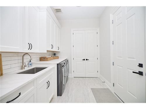 107 Millpond Road, Niagara-On-The-Lake, ON - Indoor Photo Showing Kitchen