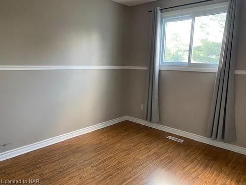 27 Argyle Court, Welland, ON - Indoor Photo Showing Other Room