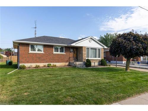 3580 Dorchester Road, Niagara Falls, ON - Outdoor