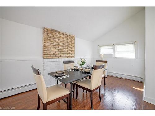 16 Dexter Street, St. Catharines, ON - Indoor Photo Showing Dining Room