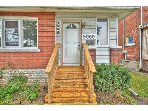 5060 Morrison Street, Niagara Falls, ON - Outdoor With Exterior