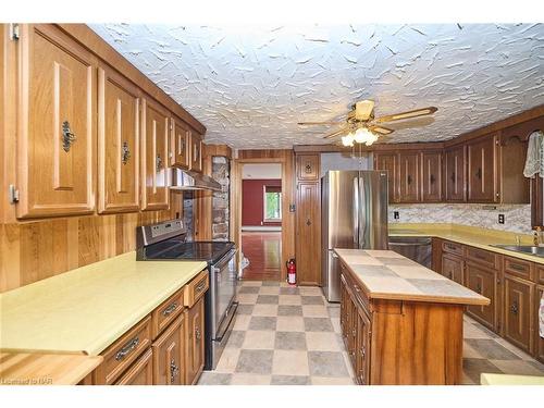 3595 Switch Road, Stevensville, ON - Indoor Photo Showing Kitchen