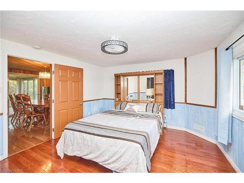 3595 Switch Road, Stevensville, ON - Indoor Photo Showing Bedroom