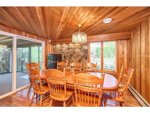 3595 Switch Road, Stevensville, ON - Indoor Photo Showing Dining Room