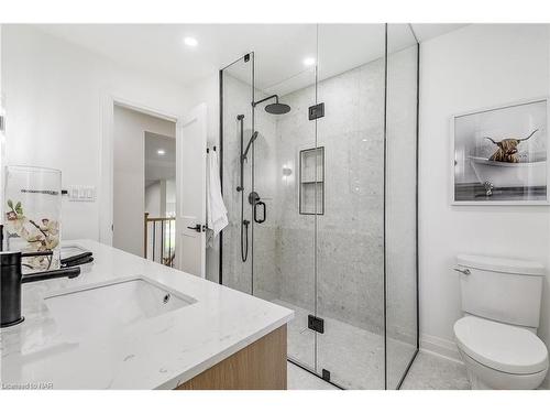 262 Riverview Boulevard, St. Catharines, ON - Indoor Photo Showing Bathroom