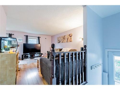 12 Tara Crescent, Thorold, ON - Indoor