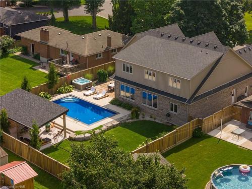 8 Runnymede Road, Port Colborne, ON - Outdoor With In Ground Pool With Backyard