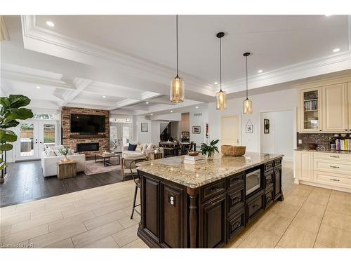 8 Runnymede Road, Port Colborne, ON - Indoor Photo Showing Kitchen With Upgraded Kitchen