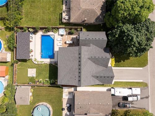 8 Runnymede Road, Port Colborne, ON - Outdoor With In Ground Pool