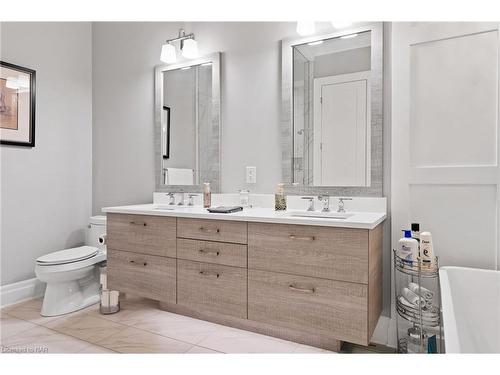 7 Albion Way, Niagara-On-The-Lake, ON - Indoor Photo Showing Bathroom