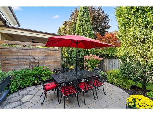 7 Albion Way, Niagara-On-The-Lake, ON - Outdoor With Deck Patio Veranda