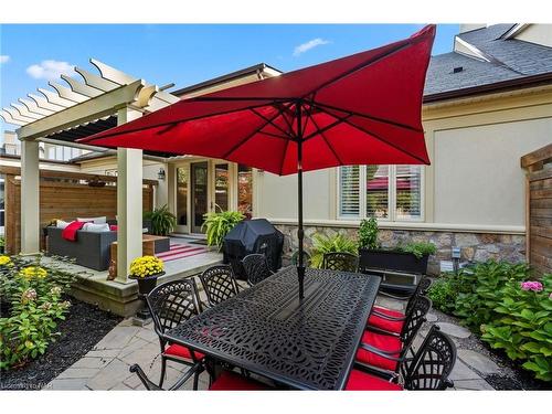 7 Albion Way, Niagara-On-The-Lake, ON - Outdoor With Deck Patio Veranda