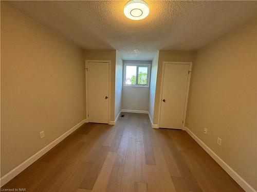 96 Strada Boulevard, St. Catharines, ON - Indoor Photo Showing Other Room