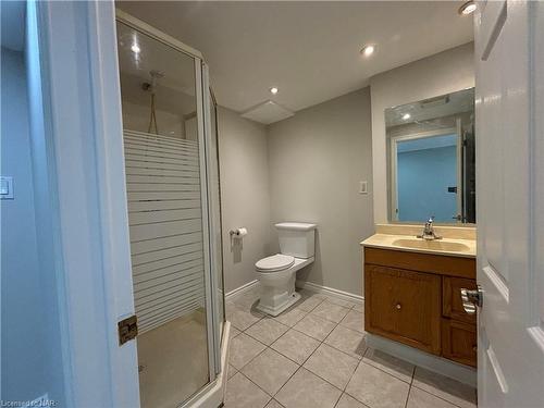 96 Strada Boulevard, St. Catharines, ON - Indoor Photo Showing Bathroom