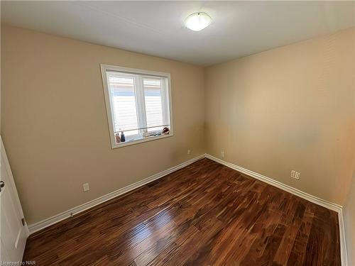 318 First Avenue Avenue, Welland, ON - Indoor Photo Showing Other Room