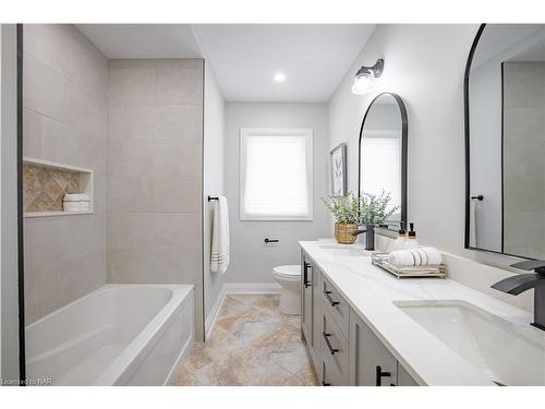 3873 Glenview Drive, Lincoln, ON - Indoor Photo Showing Bathroom