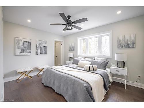 3873 Glenview Drive, Lincoln, ON - Indoor Photo Showing Bedroom