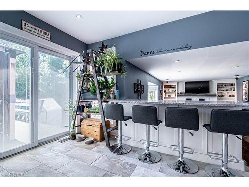 35 Countryside Drive, Welland, ON - Indoor Photo Showing Kitchen