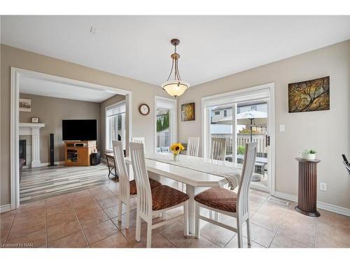 31 Graves Crescent, St. Catharines, ON - Indoor Photo Showing Dining Room