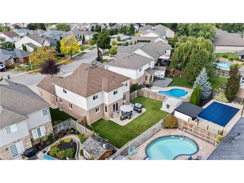 31 Graves Crescent, St. Catharines, ON - Outdoor With In Ground Pool