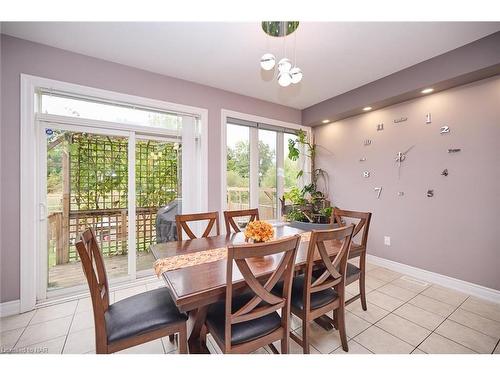 7721 Sassafras Trail, Niagara Falls, ON - Indoor Photo Showing Dining Room