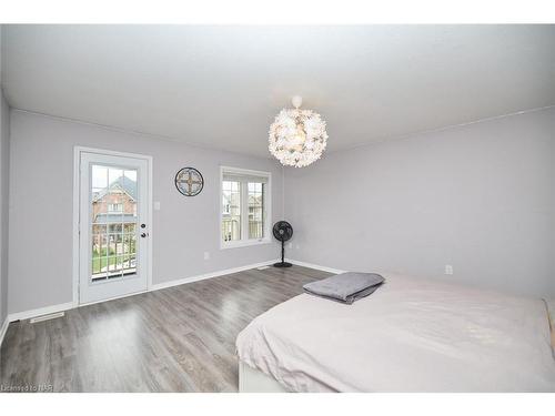 7721 Sassafras Trail, Niagara Falls, ON - Indoor Photo Showing Bedroom