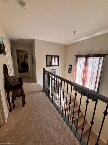 7766 Coulson Crescent, Niagara Falls, ON - Indoor Photo Showing Other Room