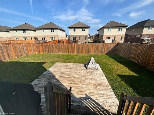 7766 Coulson Crescent, Niagara Falls, ON - Outdoor With Deck Patio Veranda With Backyard