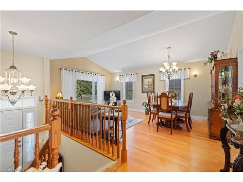 130 Loretta Drive, Virgil, ON - Indoor Photo Showing Dining Room