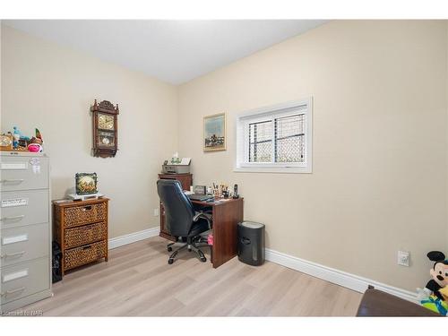 130 Loretta Drive, Virgil, ON - Indoor Photo Showing Office