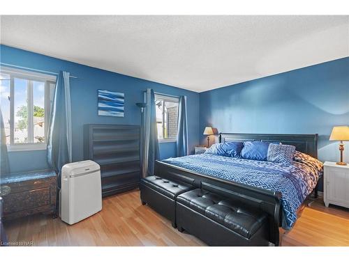 12-65 Dorchester Boulevard, St. Catharines, ON - Indoor Photo Showing Bedroom