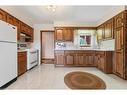 5966 Barton Crescent, Niagara Falls, ON  - Indoor Photo Showing Kitchen 