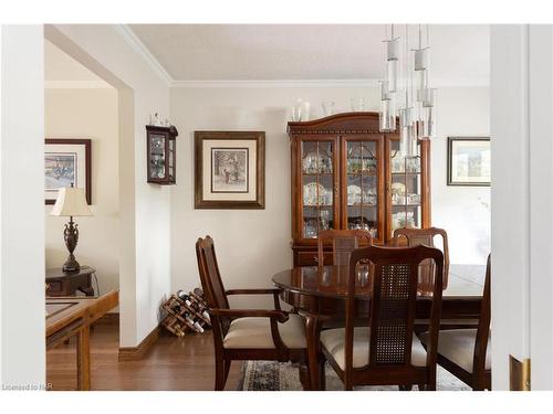 3625 Glen Elgin Drive, Lincoln, ON - Indoor Photo Showing Dining Room